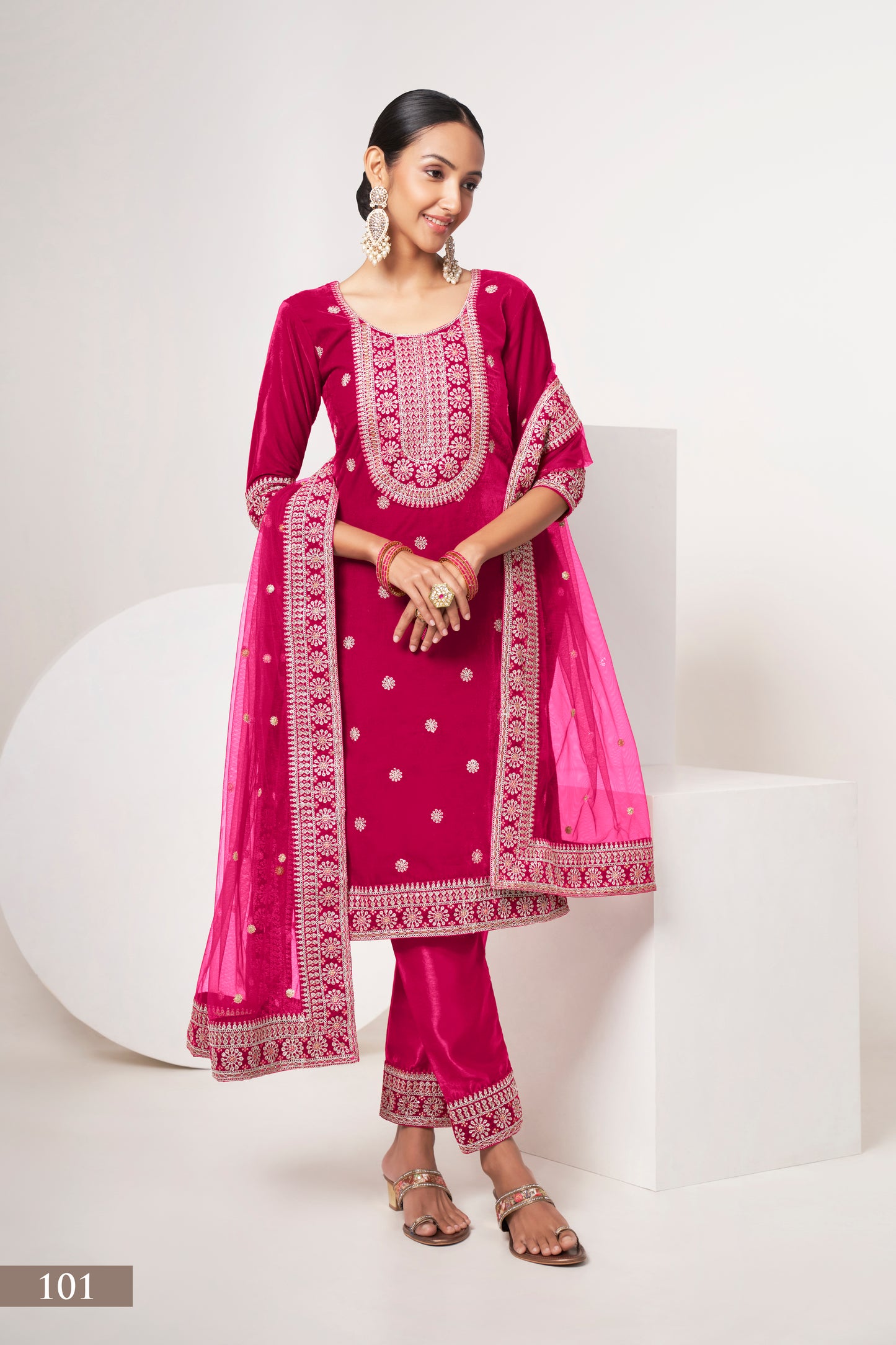Luxurious Pink Velvet Salwar Kameez Suit with Intricate Embroidery