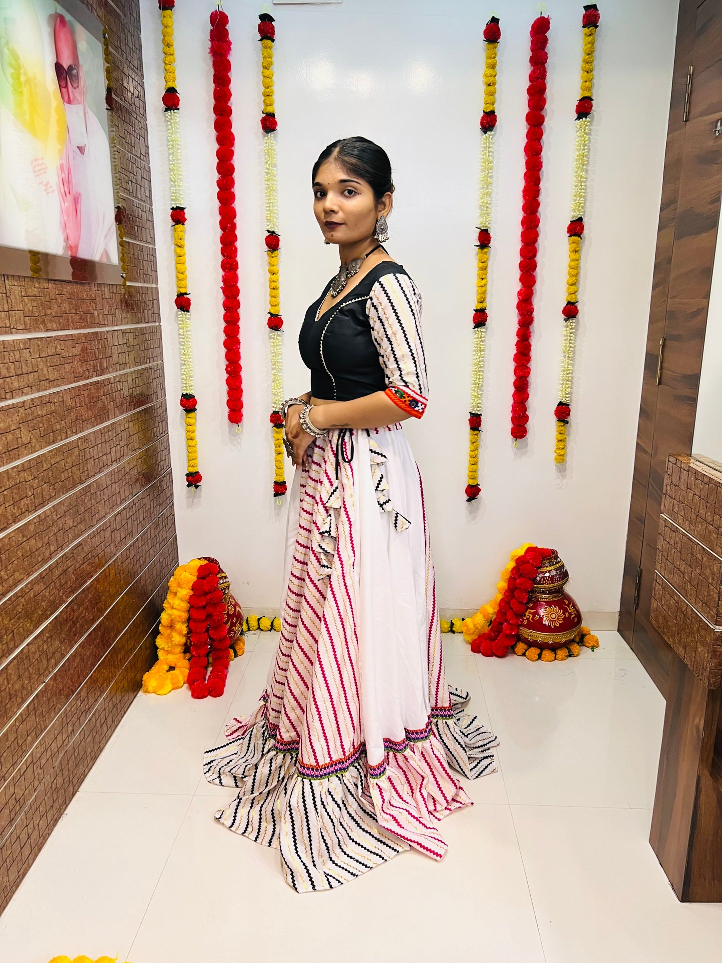 Rajwadi White & Multicolor Stripe Navratri Chaniya Choli with Black Blouse & Dupatta