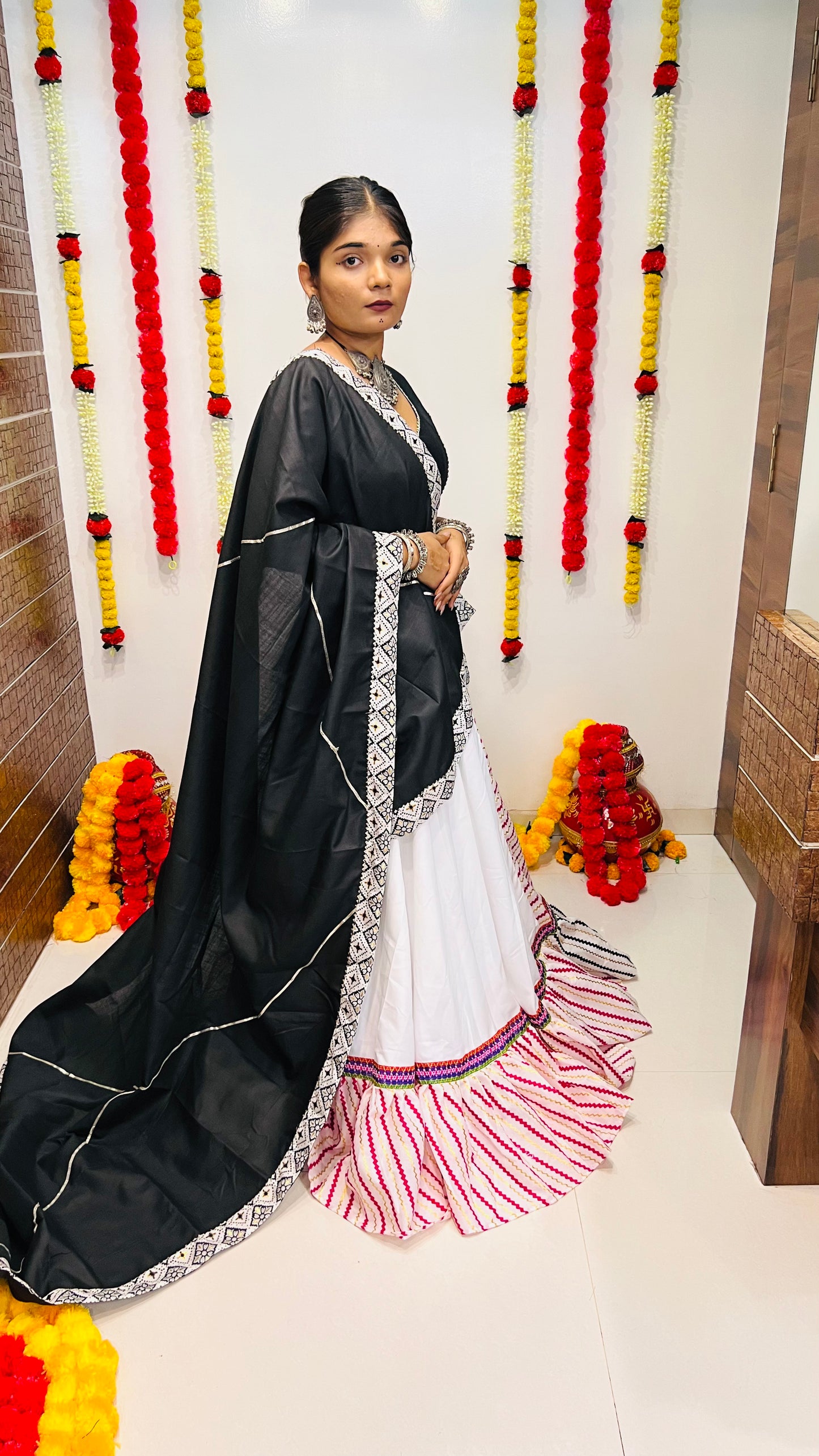 Rajwadi White & Multicolor Stripe Navratri Chaniya Choli with Black Blouse & Dupatta