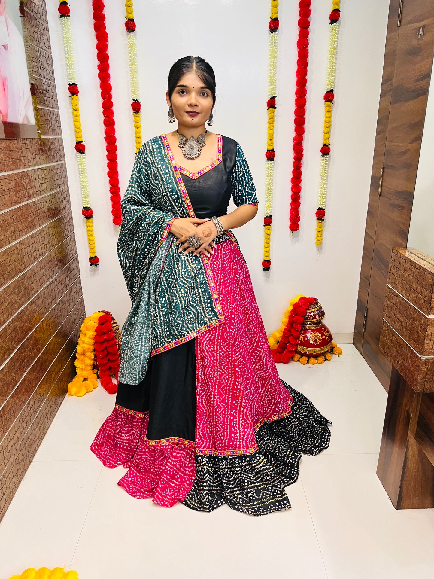 Bandhani Navratri Chaniya Choli – Black & Pink Cotton Silk Lehenga with Bandhej Dupatta