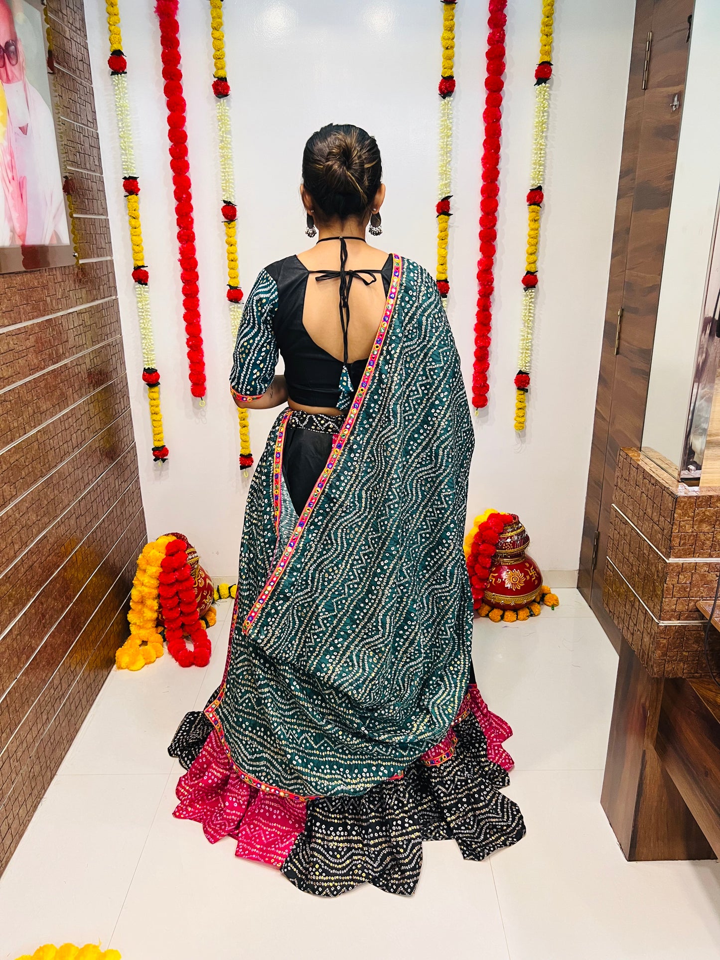 Bandhani Navratri Chaniya Choli – Black & Pink Cotton Silk Lehenga with Bandhej Dupatta