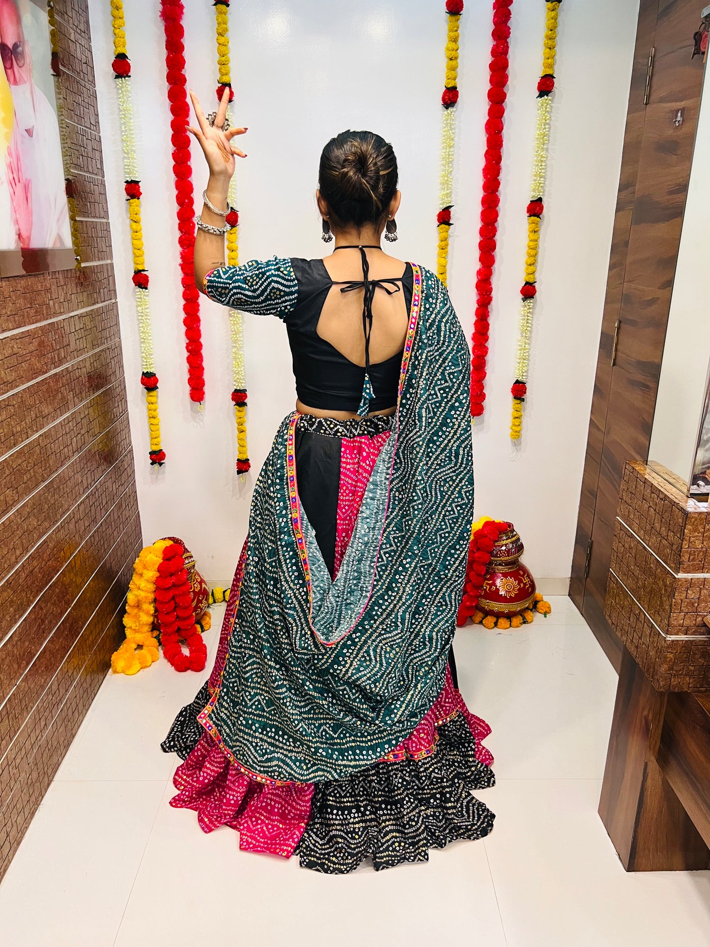 Bandhani Navratri Chaniya Choli – Black & Pink Cotton Silk Lehenga with Bandhej Dupatta