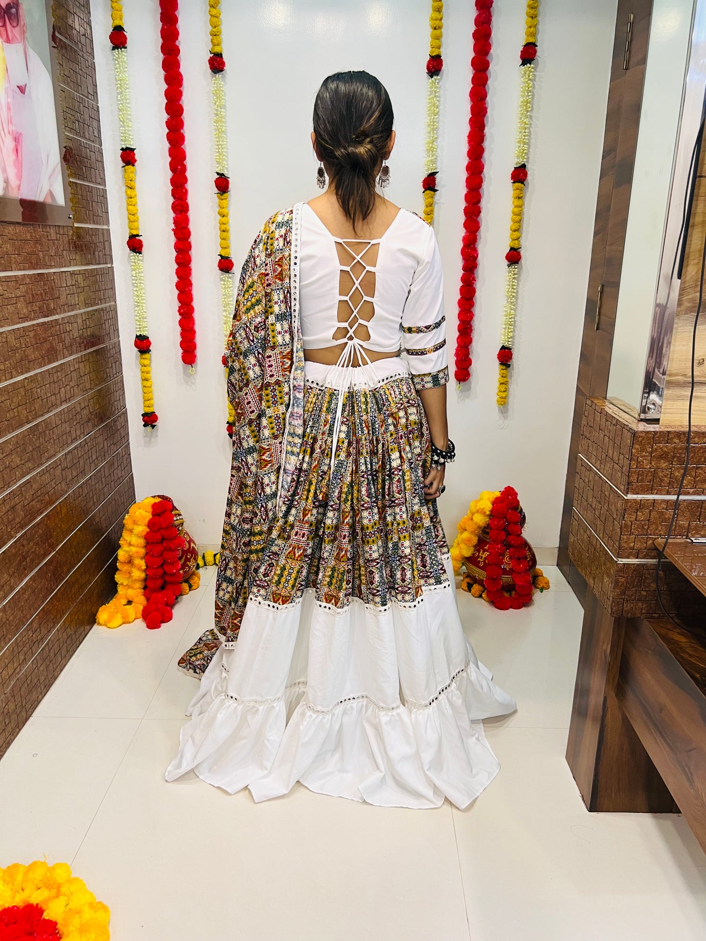 White Printed Silk Navratri Chaniya Choli with Mirror Lace Work – Premium Collection 2025