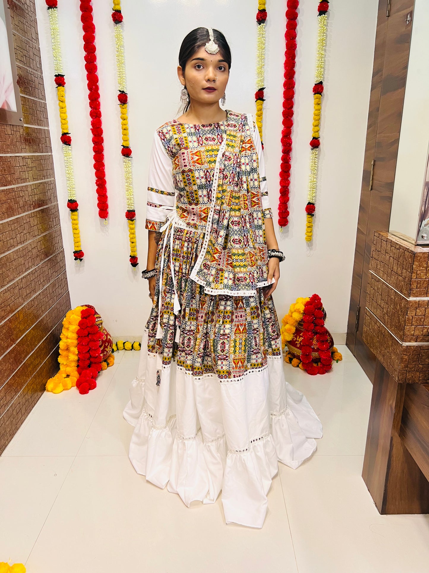 White Printed Silk Navratri Chaniya Choli with Mirror Lace Work – Premium Collection 2025