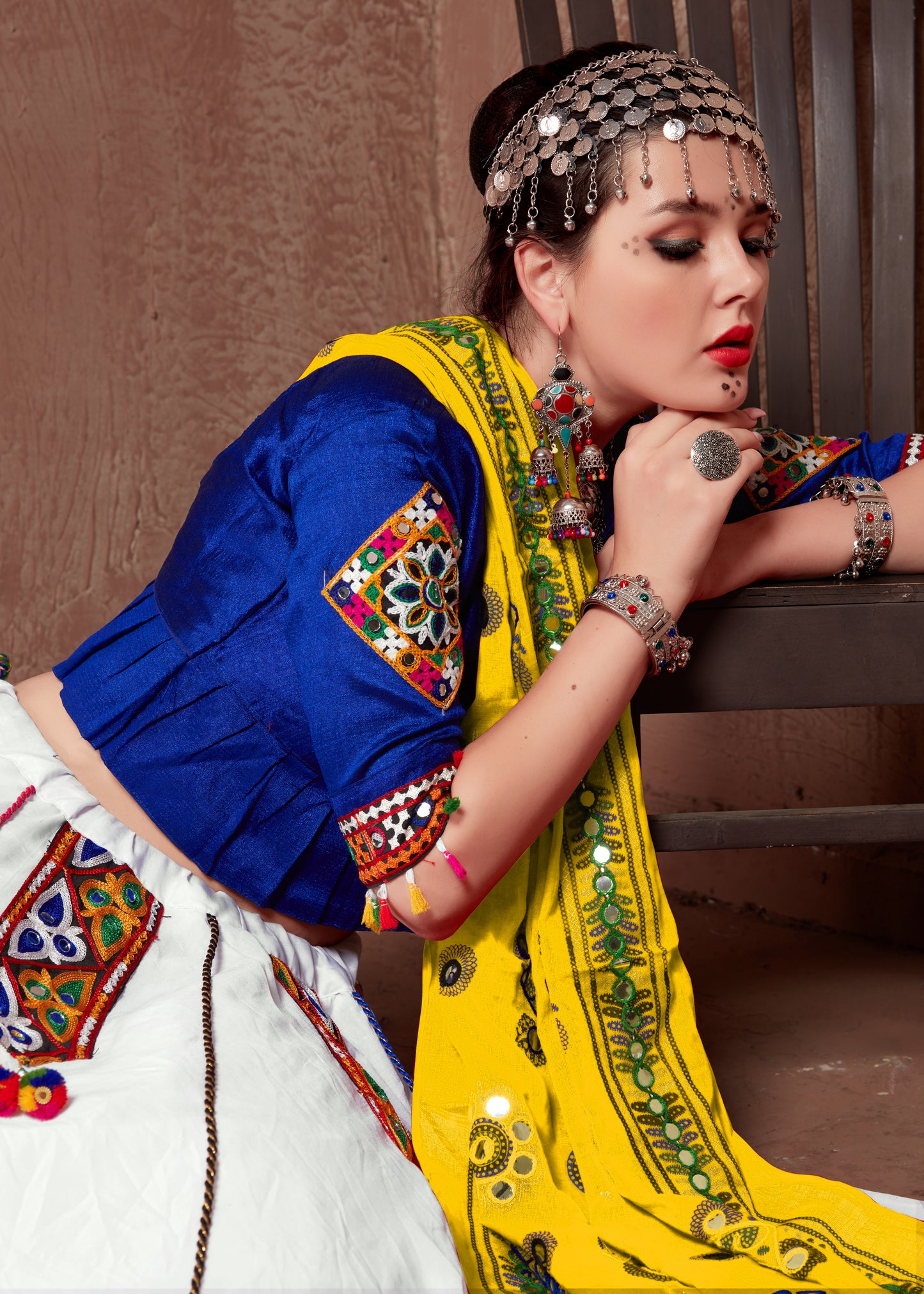 White Lehenga with Blue Blouse & Yellow Gamthi Work Dupatta – Navratri Chaniya Choli