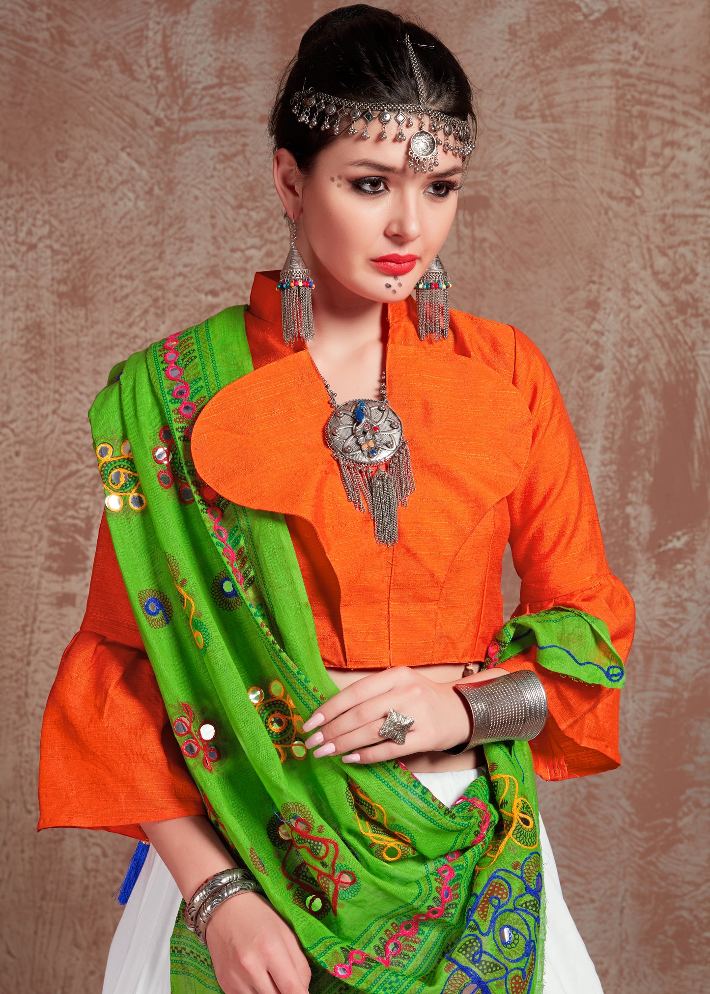 White Lehenga with Orange Blouse & Green Gamthi Work Dupatta – Traditional Navratri Chaniya Choli