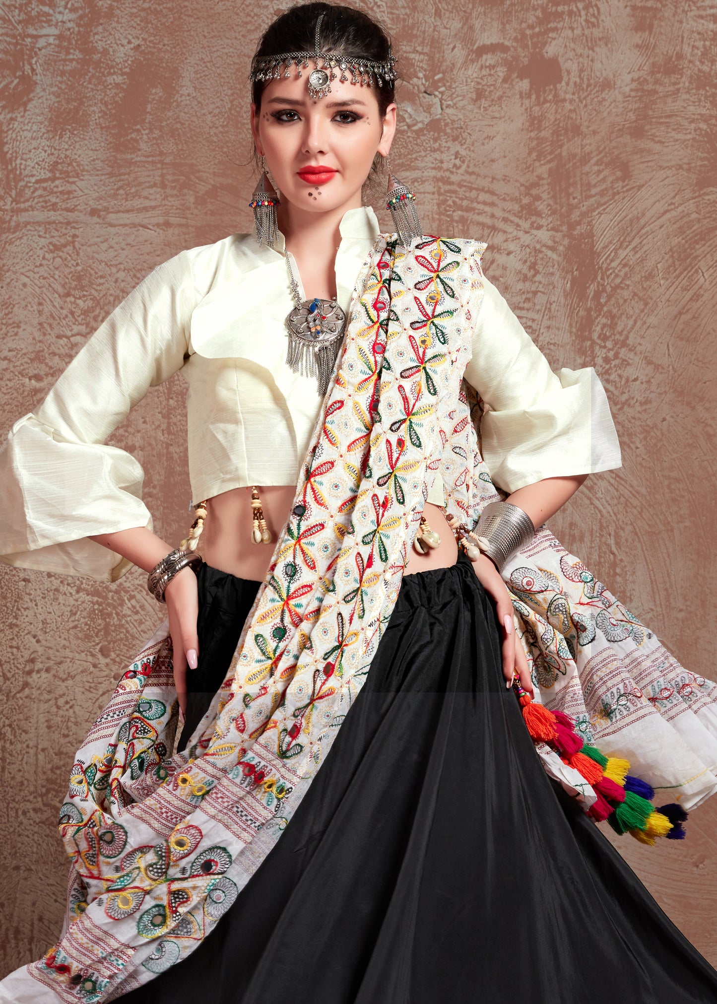 Black Embroidered Lehenga with White Blouse & Multicolor Gamthi Work Dupatta – Navratri & Festive Wear