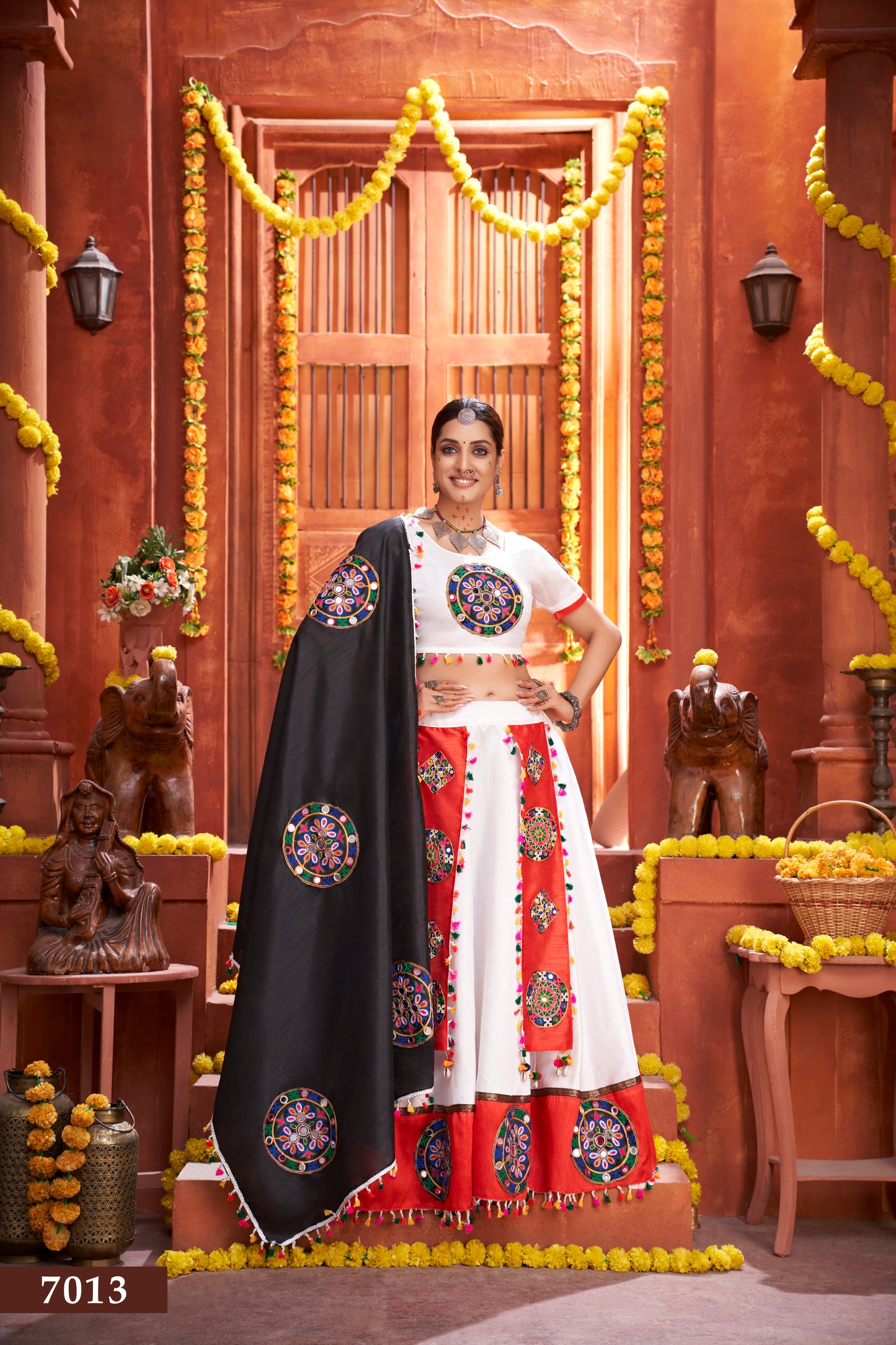 Rajwadi White & Black Navratri Chaniya Choli with Gamthi & Mirror Work