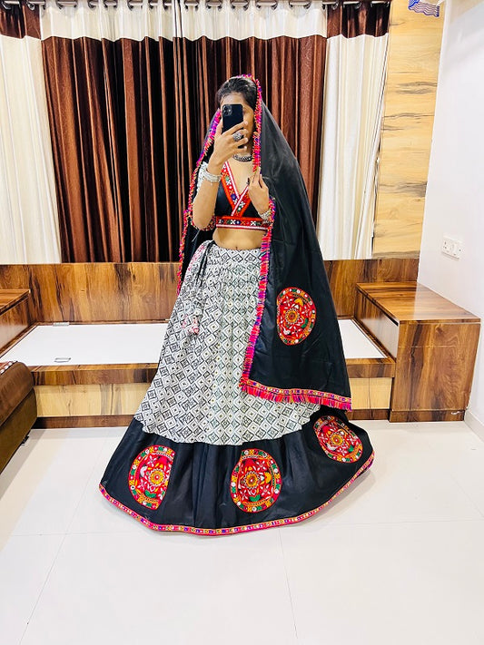 Navratri Special Black & White Printed Chaniya Choli with Gamthi Patch Work & Embroidered Dupatta – 2025 Collection