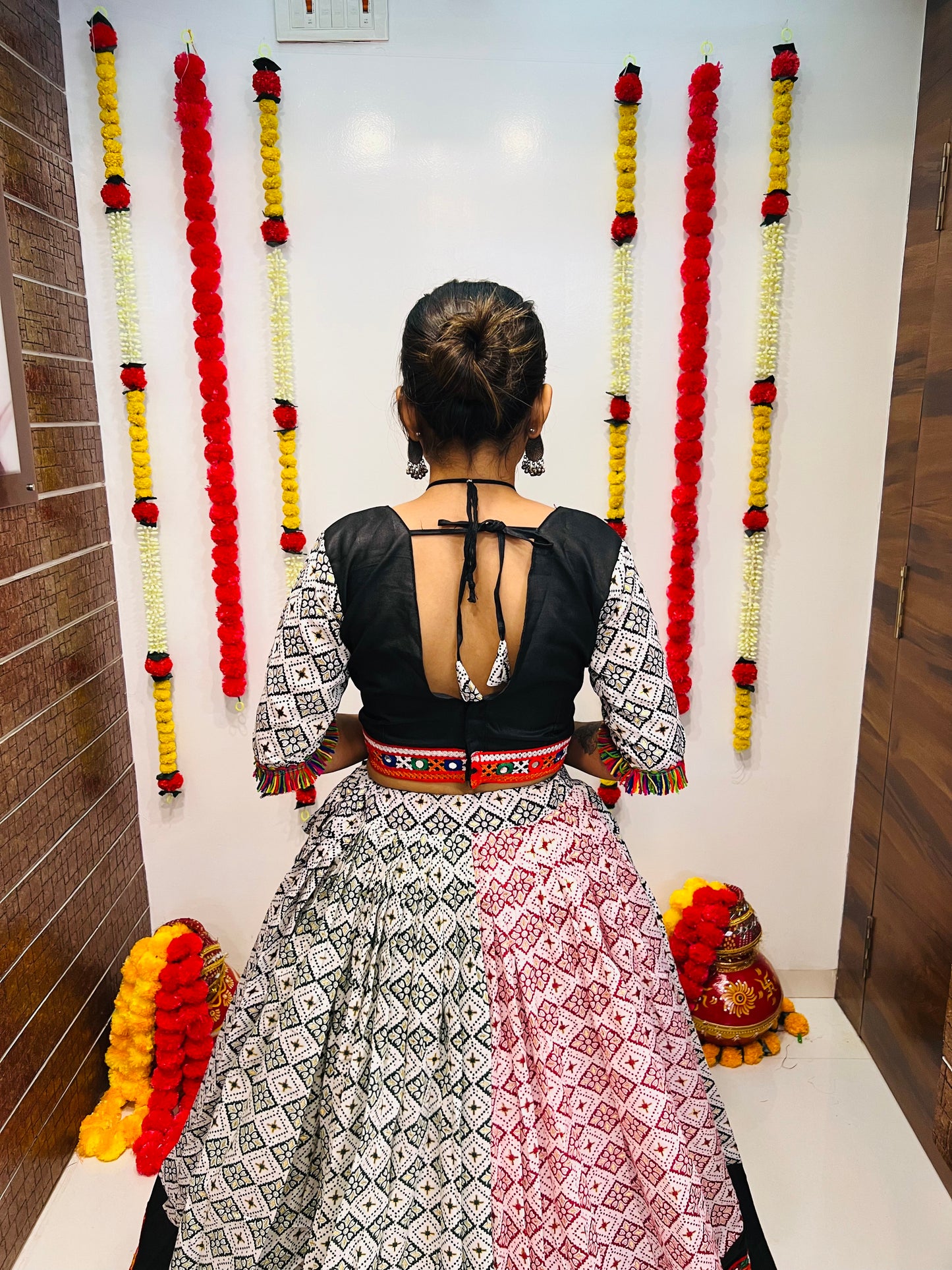 Navratri Special Black & White Printed Chaniya Choli with Gamthi Patch Work & Embroidered Dupatta – 2025 Collection