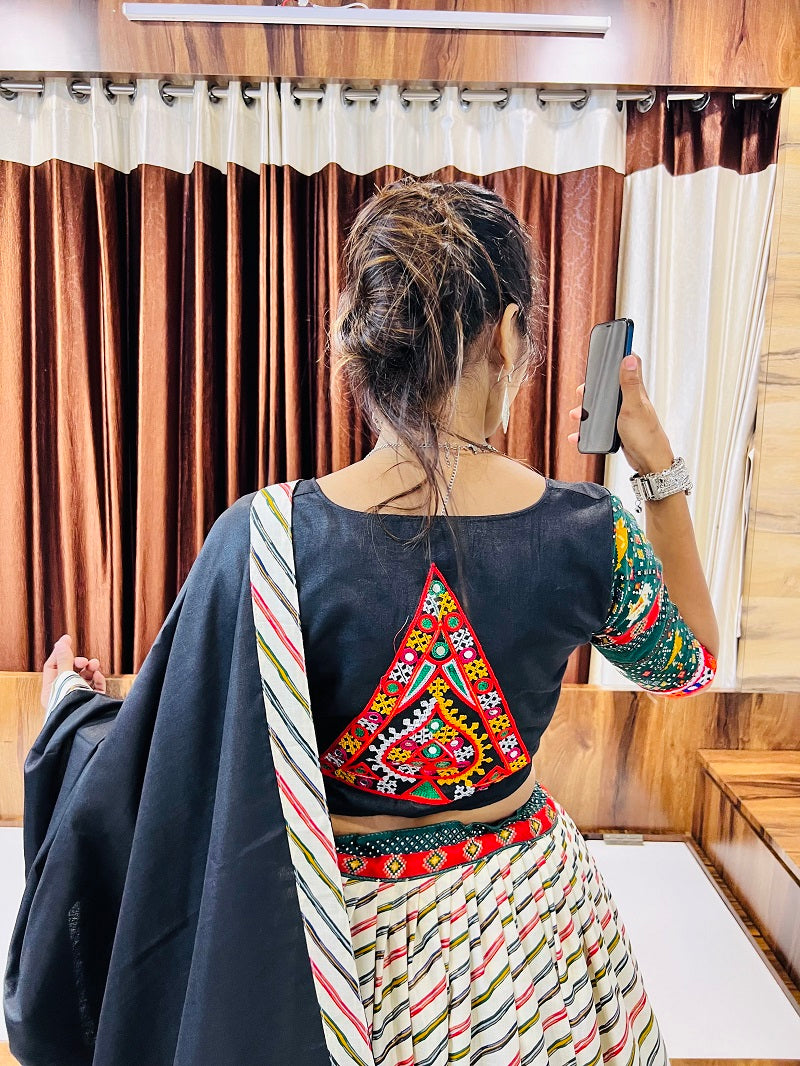 Traditional Rajwadi Navratri Chaniya Choli – Black & Ivory Striped Cotton Silk with Gamthi & Mirror Work