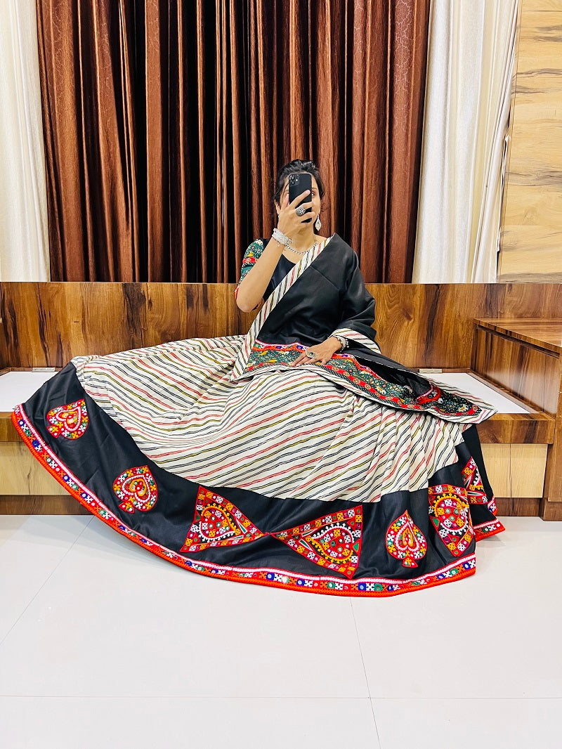 Traditional Rajwadi Navratri Chaniya Choli – Black & Ivory Striped Cotton Silk with Gamthi & Mirror Work