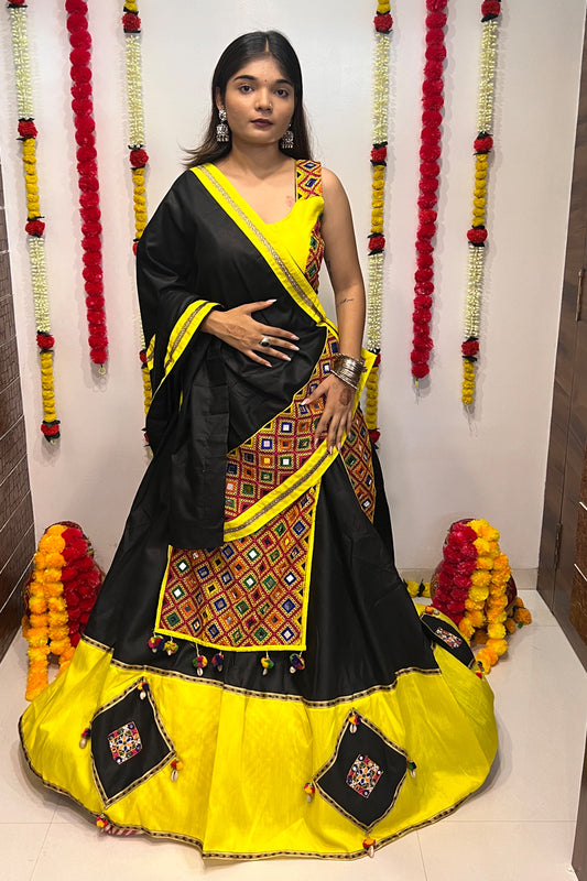 Designer Black & Yellow Mirror Work Navratri Chaniya Choli – Traditional Garba Lehenga with Dupatta