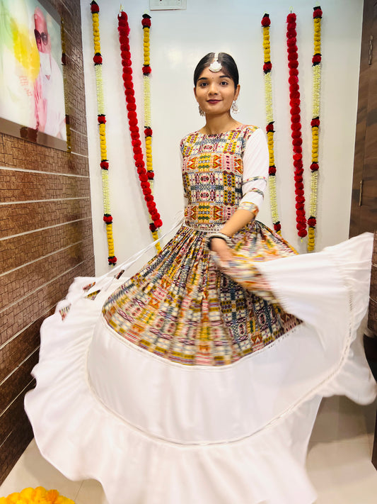 White Printed Silk Navratri Chaniya Choli with Mirror Lace Work – Premium Collection 2025