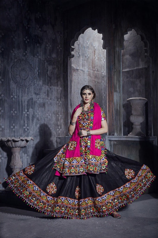 Designer Black Navratri Chaniya Choli with Pink Dupatta – Gamthi Embroidery & Mirror Work