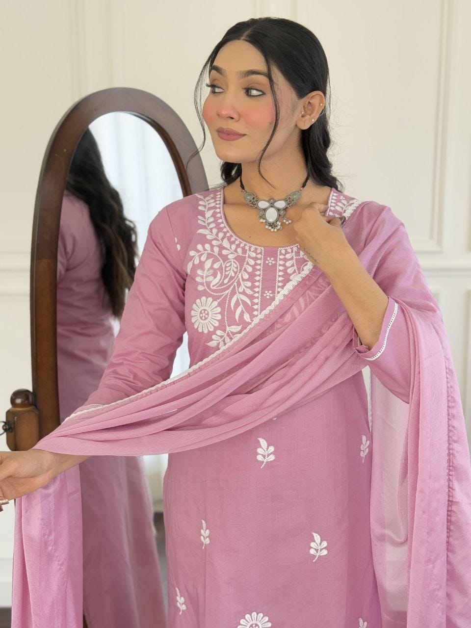 Elegant Pink Embroidered Kurti Pant with Dupatta Set – Party Wear 3 Piece Suit