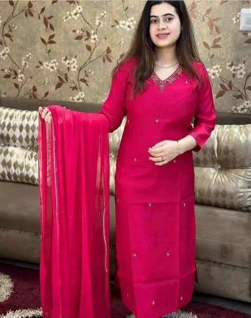Elegant Pink Embroidered Kurti Pant with Dupatta Set – Slub Cotton