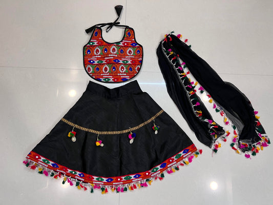 Black Baby Girl Navratri Chaniya Choli with Embroidered Blouse & Dupatta (6M–1Y)